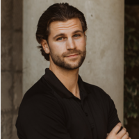 Austin  van den Brink photo